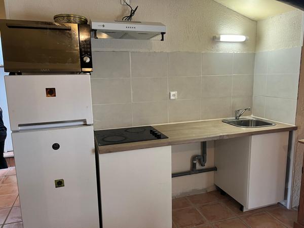 Immeuble de 145 m² à Piolenc, 5 appartements et garage