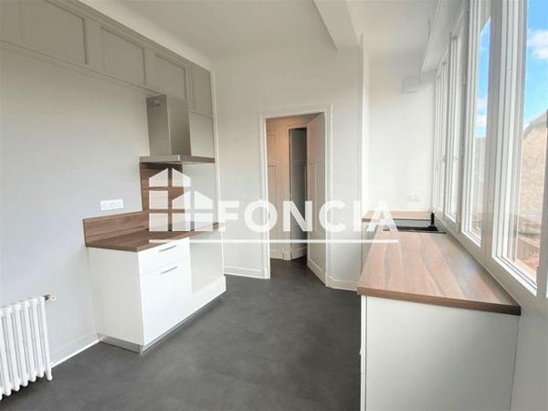 Location Appartement 4 pièces 70 m² - 23 RUE DE LA REPUBLIQUE Pontacq 64530