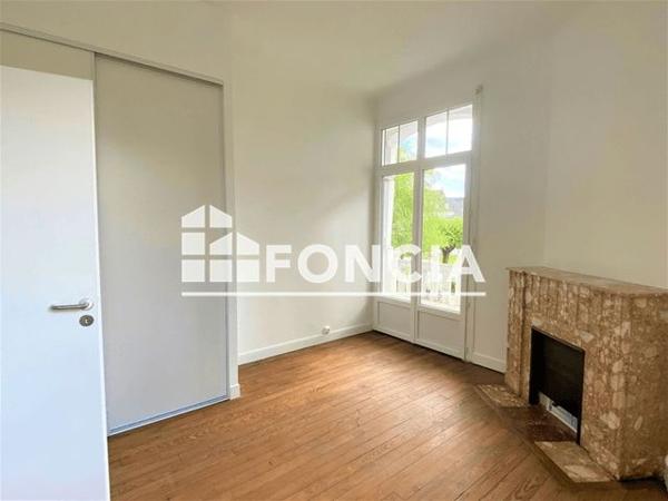 Location Appartement 4 pièces 70 m² - 23 RUE DE LA REPUBLIQUE Pontacq 64530