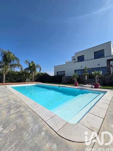 Maison à vendre 4 pièces 211 m² Perpignan