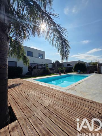 Maison à vendre 4 pièces 211 m² Perpignan
