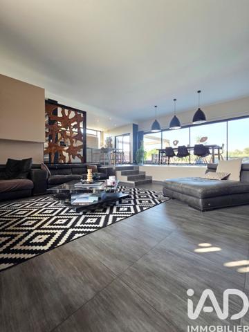 Maison à vendre 4 pièces 211 m² Perpignan
