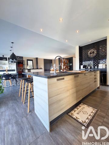 Maison à vendre 4 pièces 211 m² Perpignan