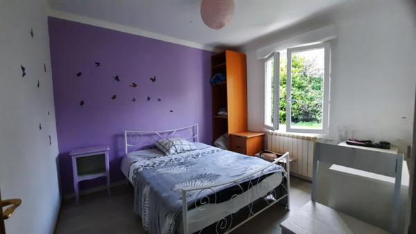 Maison de plain-pied 3 chambres, piscine et grand terrain