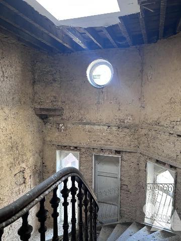  Immeuble à réhabiliter et diviser (permis obtenu) pour création de 17 logements 12 T3 et 5 T2