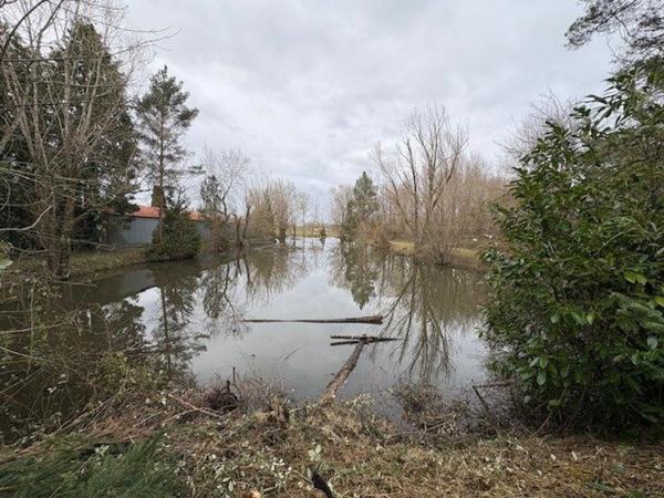 Plan d'eau 4182m² Buzançais