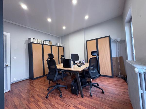 Trois bureaux Pontoise Centre Ville 41.5 m2