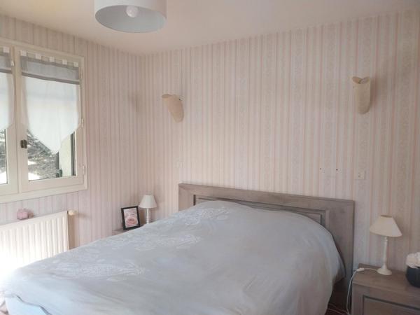 Maison charmante d'environ 130 m2 avec grand garage