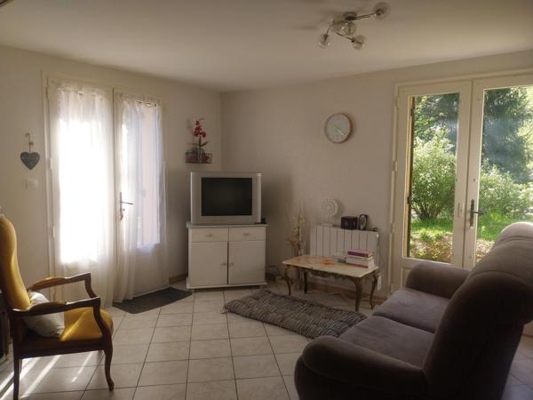 Maison charmante d'environ 130 m2 avec grand garage