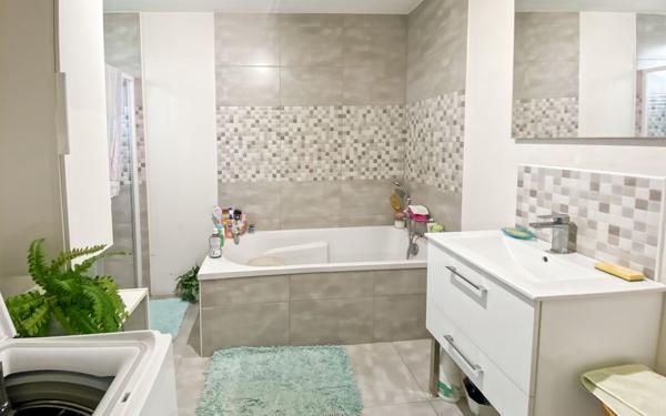 Maison à vendre    5 pièces •  Donnery