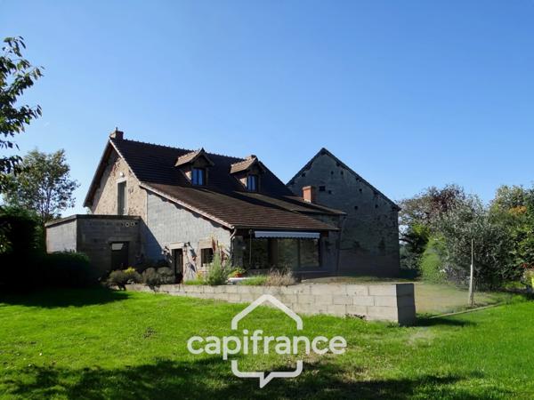 Maison à vendre 5 pièces plus grange avec terrain de 2620 m2 LAPEYROUSE (63)