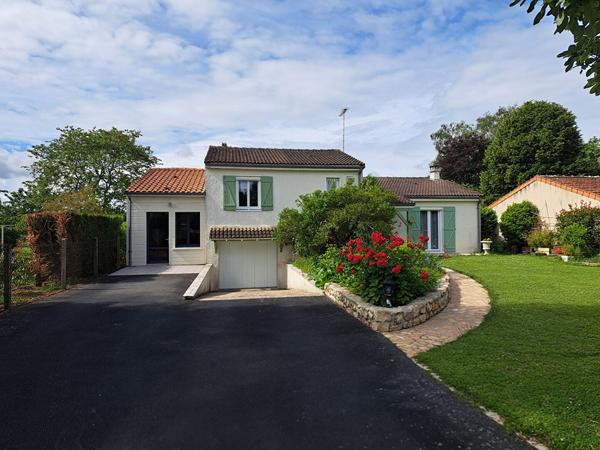Maison 6 pièces à vendre Châtellerault - 86100 / Réf: 11980