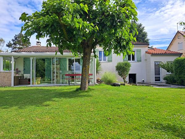 Maison 6 pièces à vendre Châtellerault - 86100 / Réf: 11980
