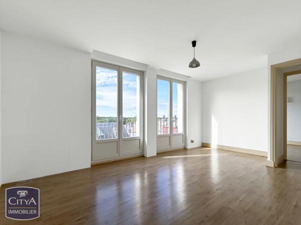 Appartement à vendre 4 pièces 64m² Saint-Quentin (02100)