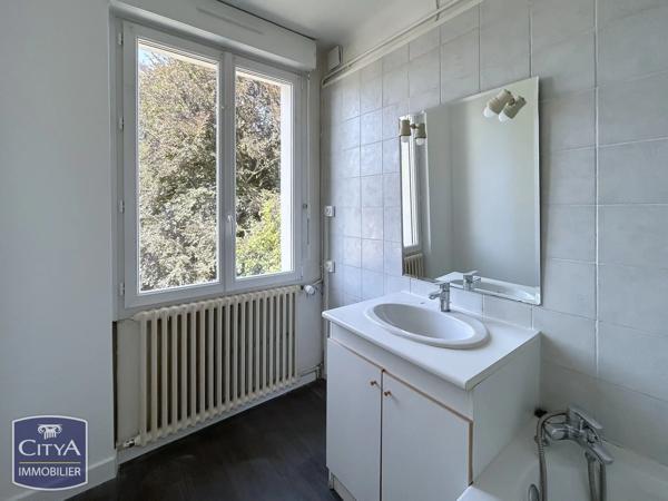 Appartement à vendre 4 pièces 64m² Saint-Quentin (02100)