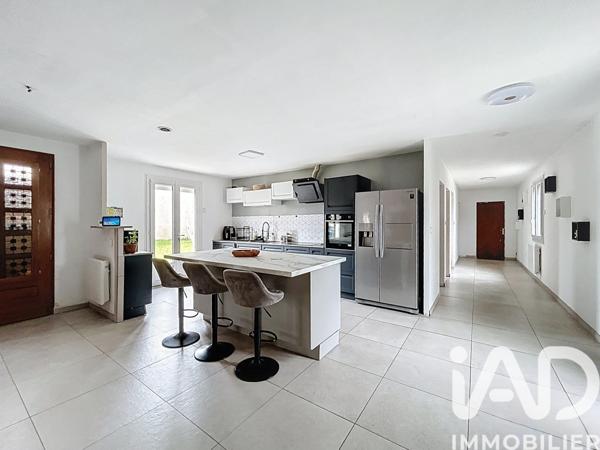 Maison à vendre 4 pièces 146 m² Labastide-Saint-Georges
