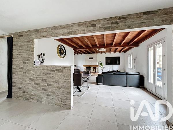 Maison à vendre 4 pièces 146 m² Labastide-Saint-Georges