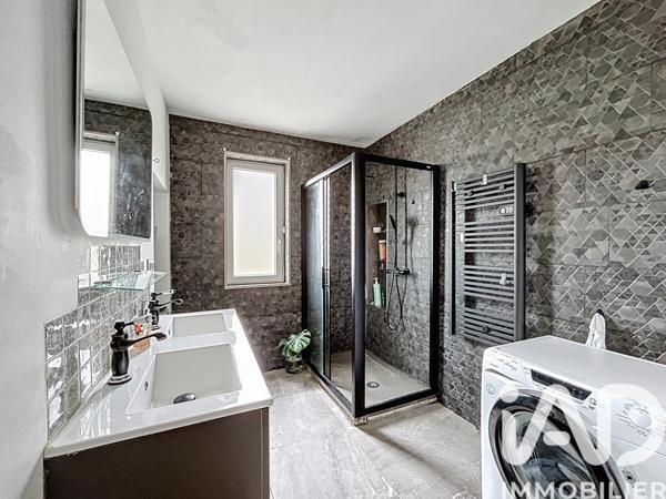 Maison à vendre 4 pièces 146 m² Labastide-Saint-Georges
