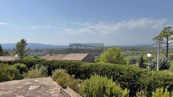 Vente                                                      Maison
                        
                     2 pièces                      57 m2                     à Fréjus