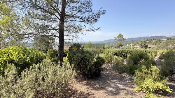 Vente                                                      Maison
                        
                     2 pièces                      57 m2                     à Fréjus