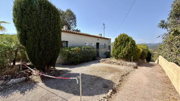 Vente                                                      Maison
                        
                     2 pièces                      57 m2                     à Fréjus