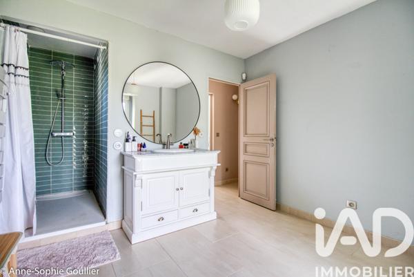 Maison à vendre 8 pièces 165 m² Andrésy