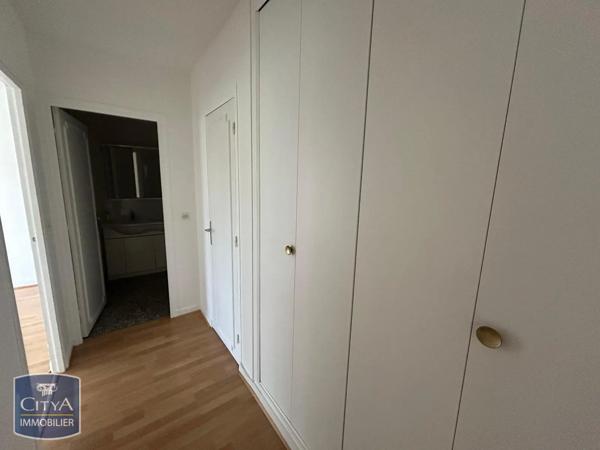 Appartement à louer 4 pièces 89.67m² Beauvais (60000)