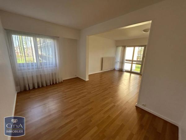 Appartement à louer 4 pièces 89.67m² Beauvais (60000)