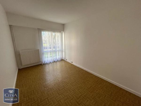 Appartement à louer 4 pièces 89.67m² Beauvais (60000)