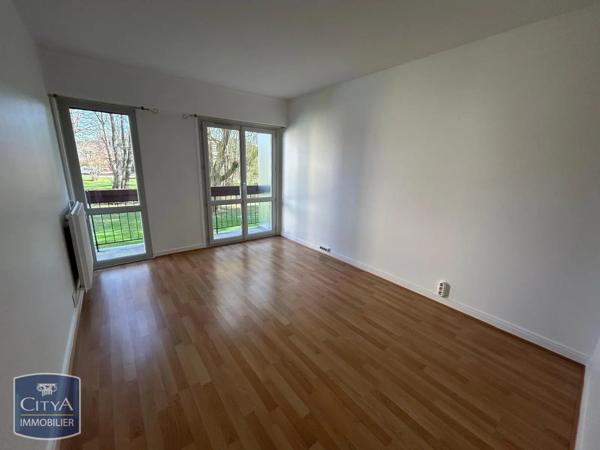 Appartement à louer 4 pièces 89.67m² Beauvais (60000)