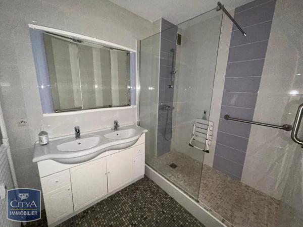 Appartement à louer 4 pièces 89.67m² Beauvais (60000)