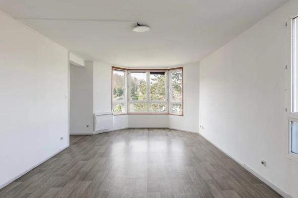 Appartement à vendre 4 pièces 87m² Montbéliard (25200)