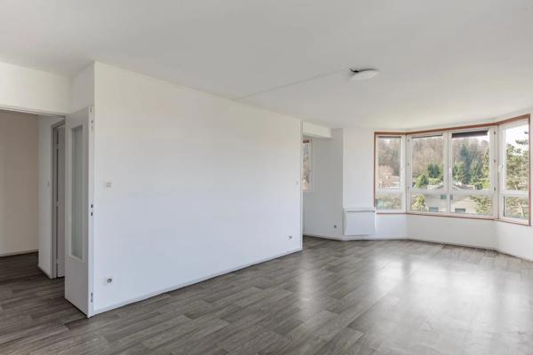 Appartement à vendre 4 pièces 87m² Montbéliard (25200)