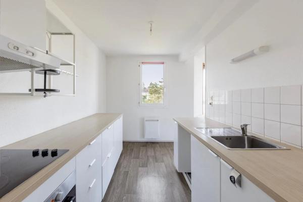 Appartement à vendre 4 pièces 87m² Montbéliard (25200)