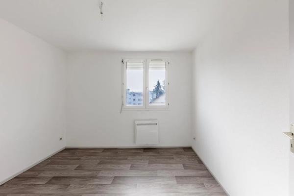 Appartement à vendre 4 pièces 87m² Montbéliard (25200)