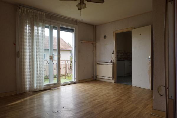 Maison de 85m² à rénover sur un terrain constructible de 1700m².