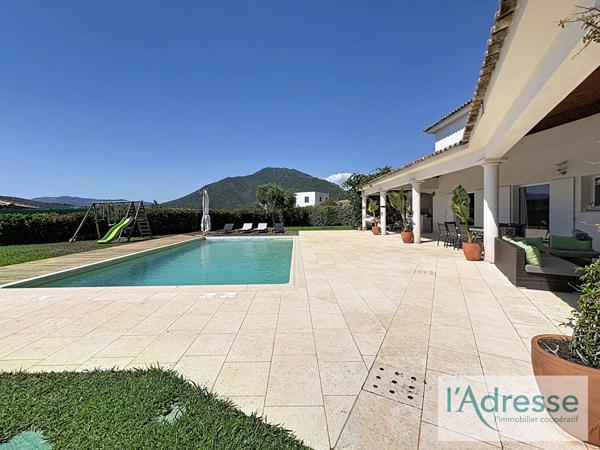 Villa 192 m² - Piscine - Garage- Vue mer - ECCICA SUARELLA
