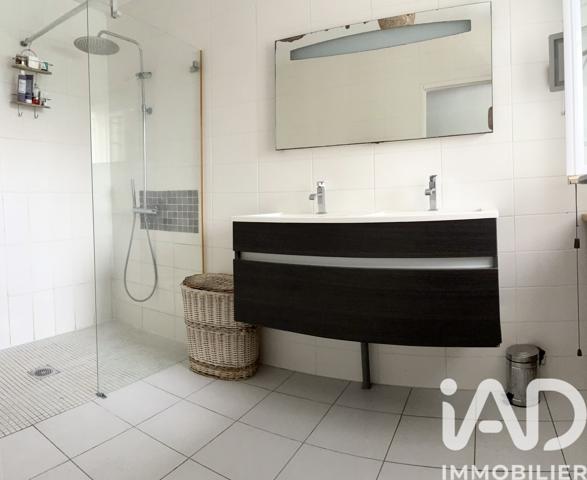 Maison à vendre 6 pièces 170 m² Le Taillan-Médoc