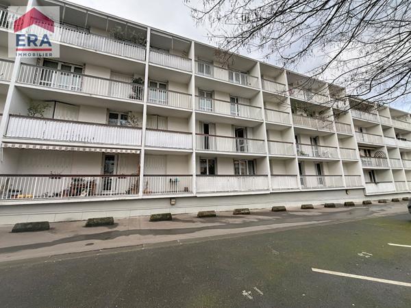 A VENDRE - 4 PIECES 74m² + BOX