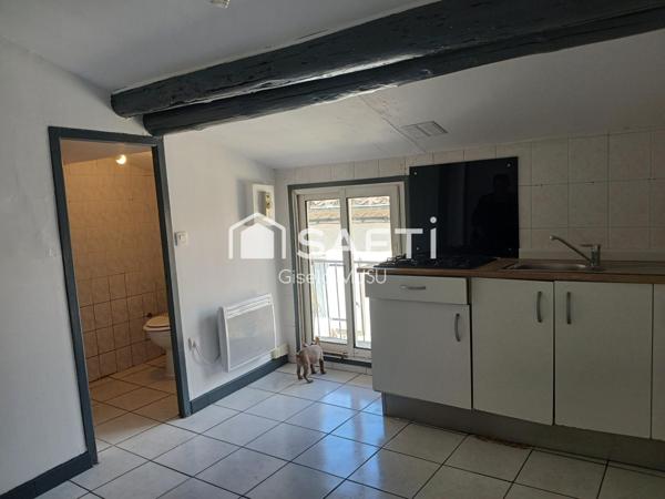 Appatement t2 traversant lumineux avec balcon