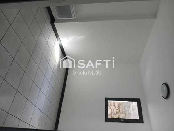 Appatement t2 traversant lumineux avec balcon