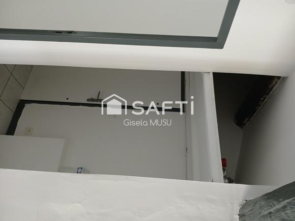 Appatement t2 traversant lumineux avec balcon