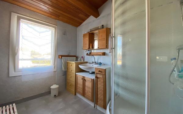 Maison à vendre    5 pièces •  Les Mathes