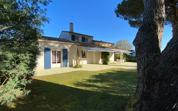 Maison à vendre    5 pièces •  Les Mathes