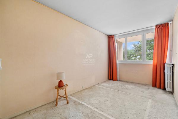 Appartement Le Pecq 5 pièce(s) 83.52 m2 €300 000 ** - Référence 17145