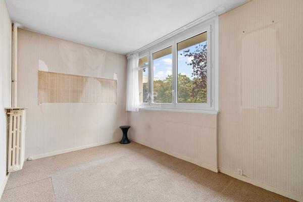 Appartement Le Pecq 5 pièce(s) 83.52 m2 €300 000 ** - Référence 17145