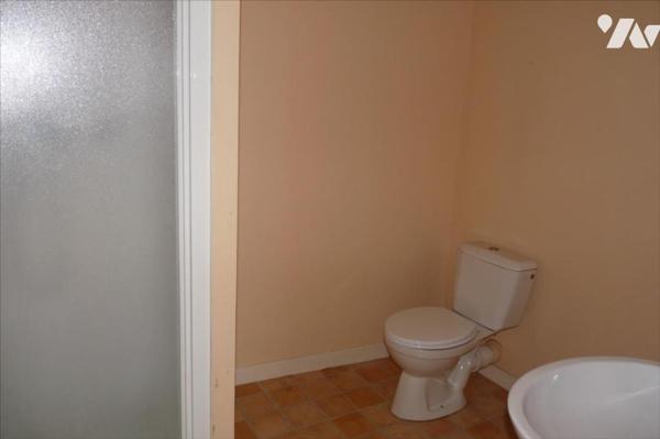 Deux habitations à vendre à Ambrières les vallées(53)