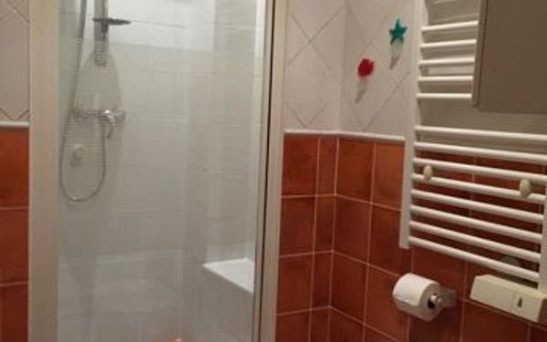 Appartement à vendre    2 pièces • 31,73 m2 Marseille 8