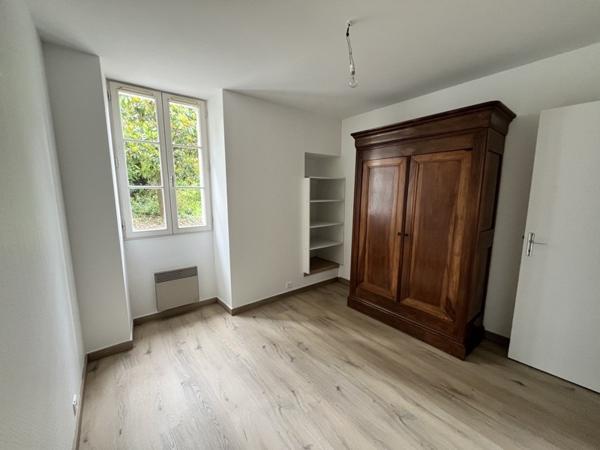 Maison à louer 1 250 € CC Chanceaux-sur-Choisille 5 p 108 m² DPE E
