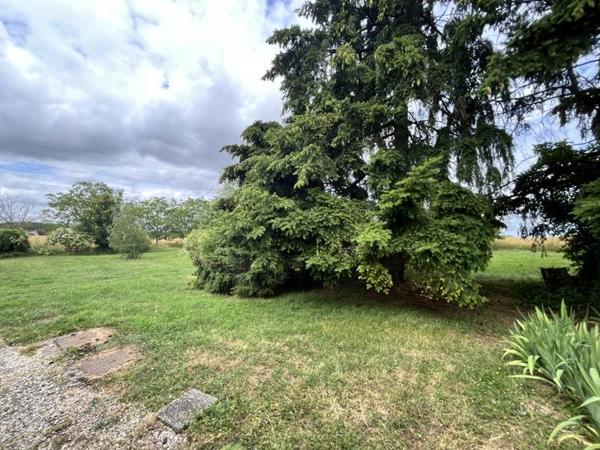 Maison à louer 1 250 € CC Chanceaux-sur-Choisille 5 p 108 m² DPE E